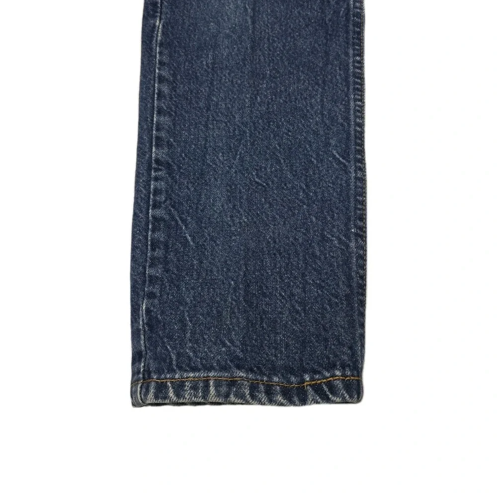 Levis please check
